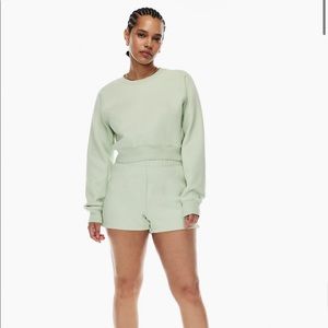 Artizia TNA Airy Cozy Fleece Perfect Raglan Sweatshirt